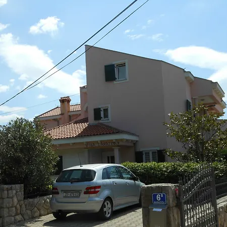 Zaratina Apartment