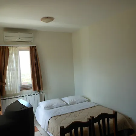 Apartment Zaratina *