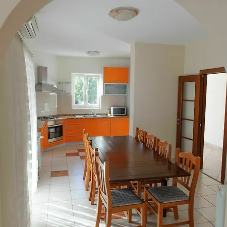 Apartment Zaratina